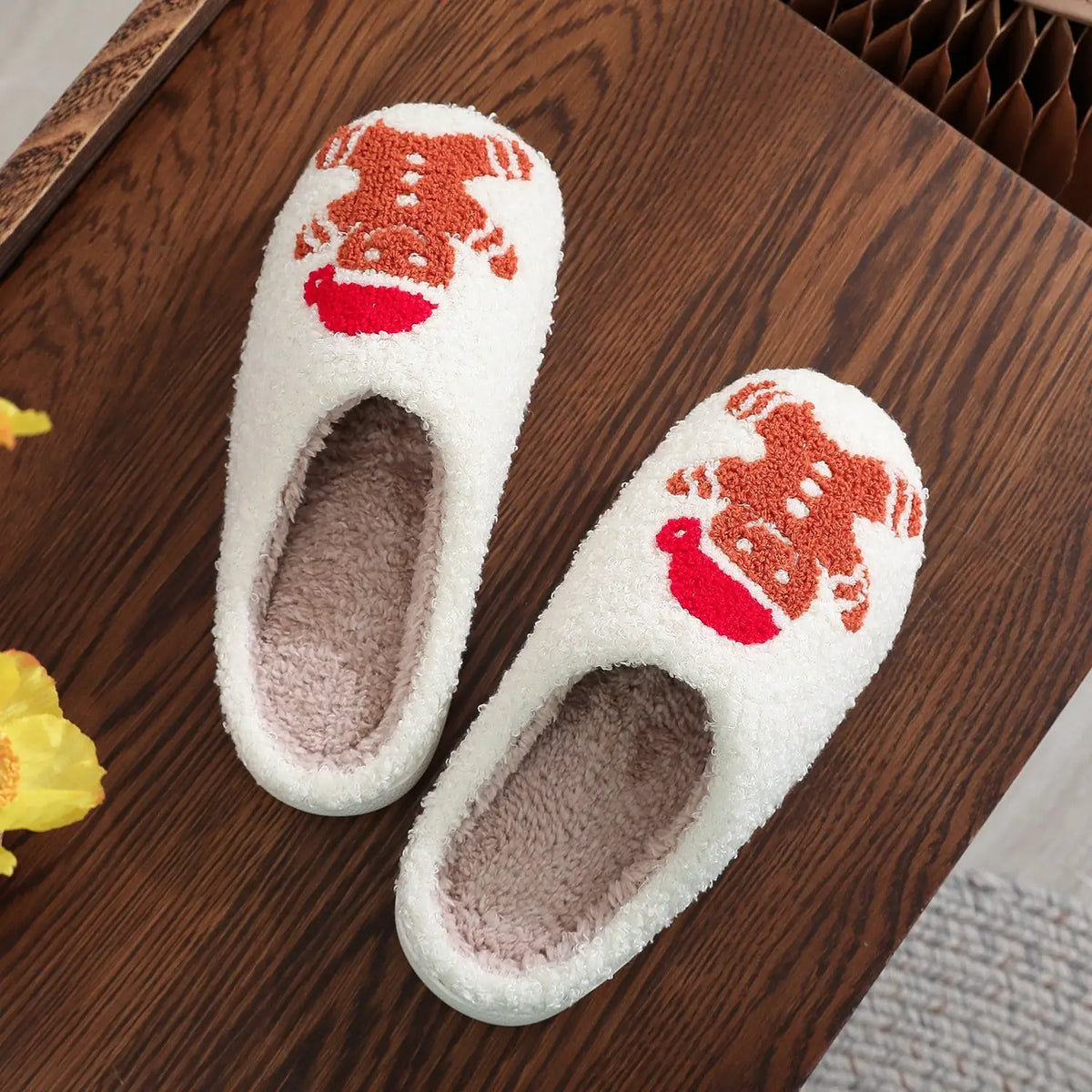 Gingerbread slippers detail